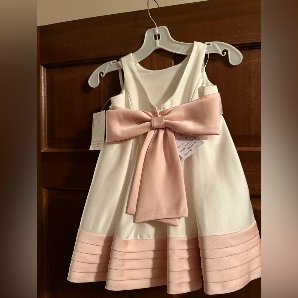 David's Bridal Flower Girl Dress, NWT, Size 2T - Picture 3 of 3